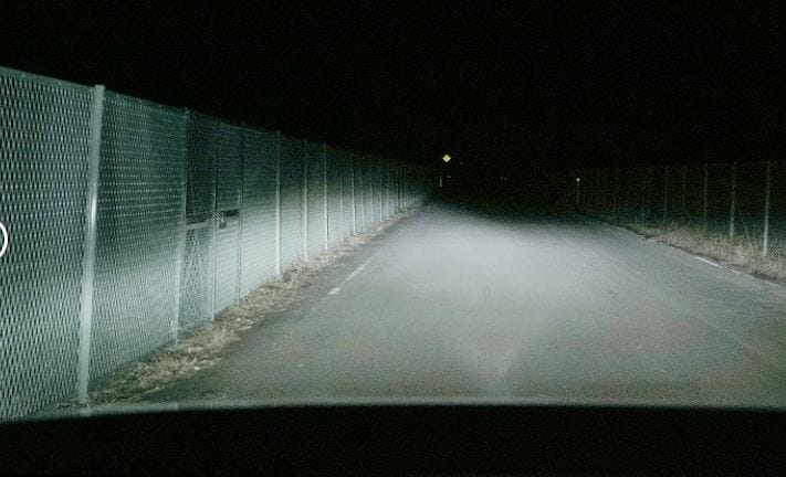 車のライトが暗いと感じるあなたにledヘッドライト ライジング2 Bossスノープラウ正規代理店 車検 タイヤ オイル 兵庫県豊岡市